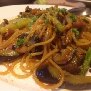 いただいたナスを使ってナポリタン